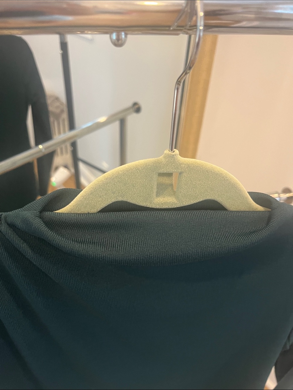 Gilli Ruched Long-Sleeve Top - Picture 3 of 5